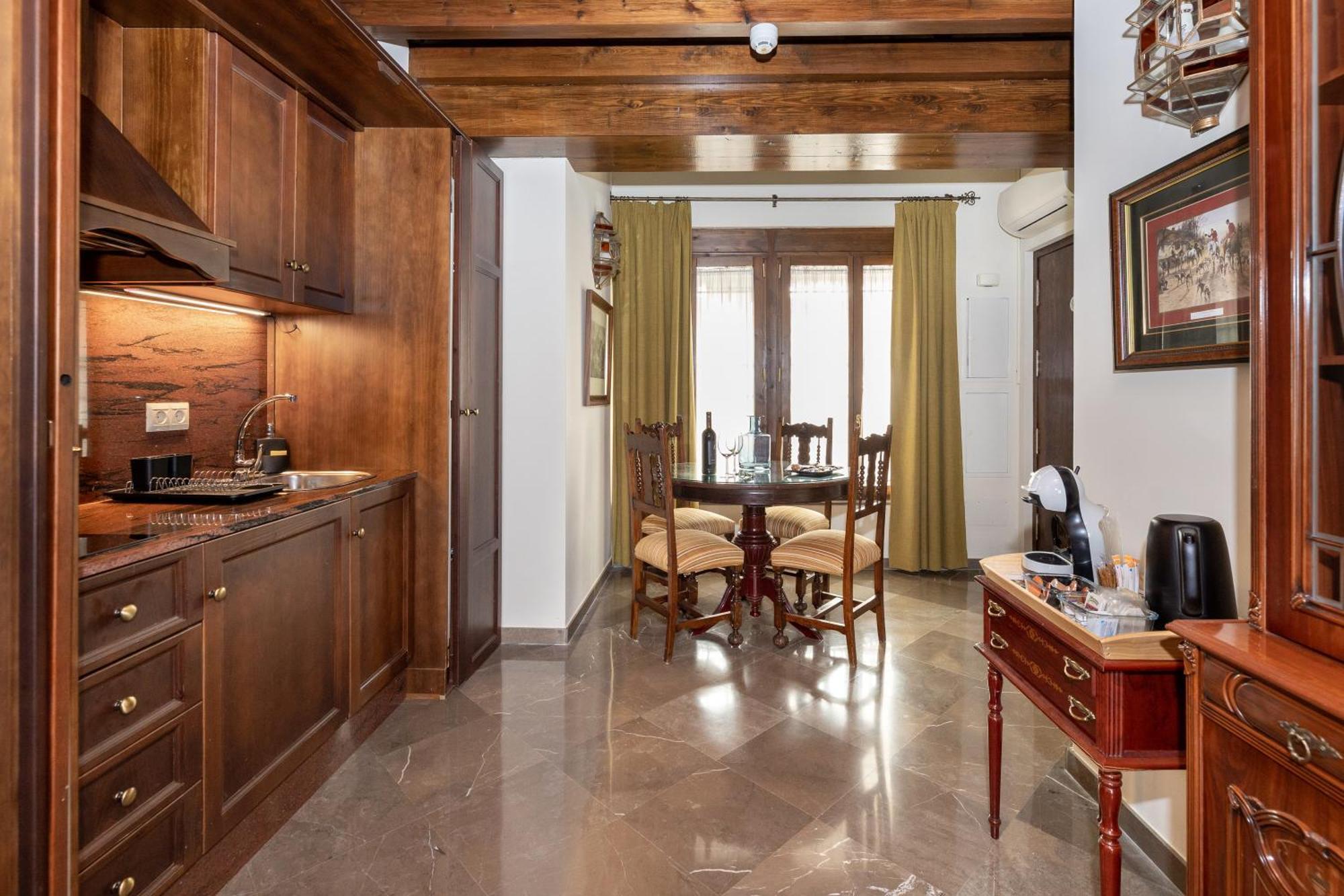 Apartamentos En Pleno Centro, Aljibe Rodrigo Del Campo 2C Гранада Экстерьер фото