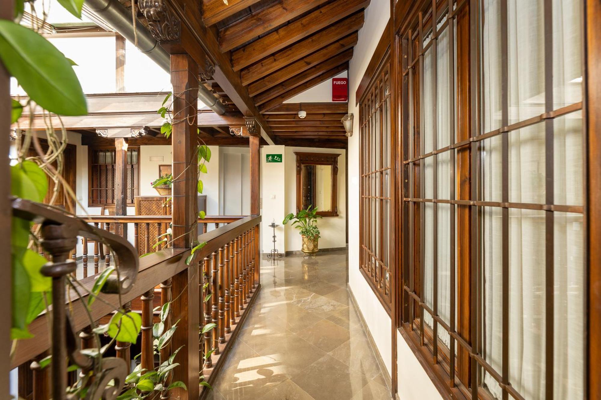 Apartamentos En Pleno Centro, Aljibe Rodrigo Del Campo 2C Гранада Экстерьер фото
